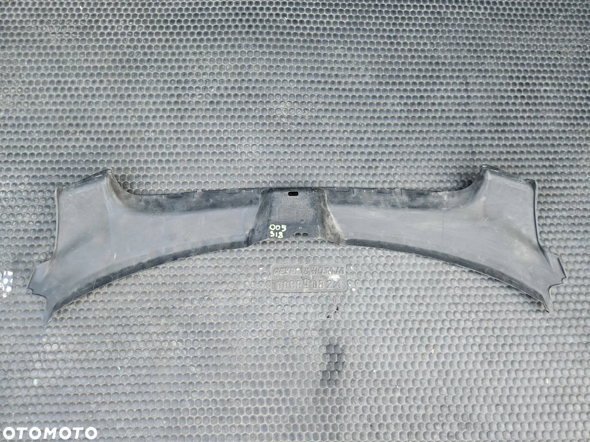 Oslona 4F0807081 Pasa Przedniego Zderzaka Nakladka Maskownica Zamek Audi A6 C6 2005r - 12