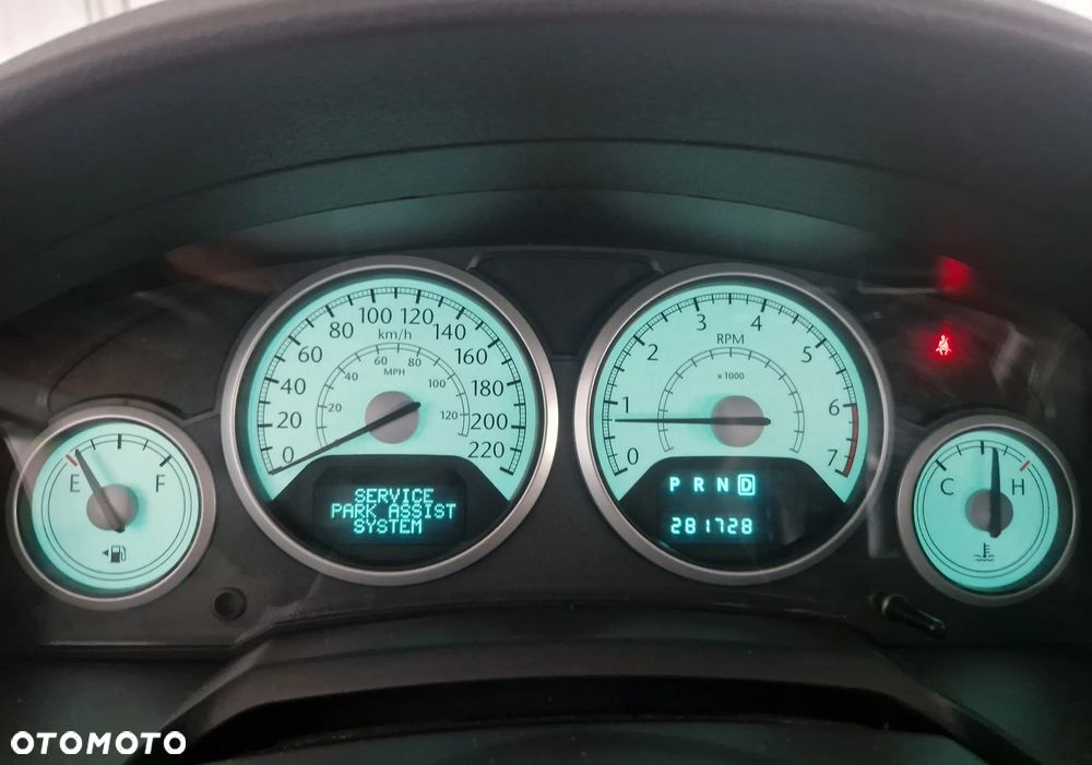 Chrysler Grand Voyager 3.8 V6 Limited - 20