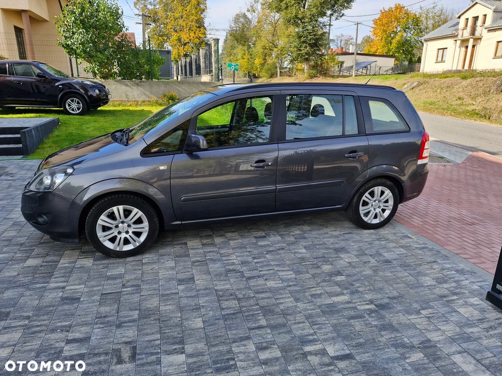 Opel Zafira - 3