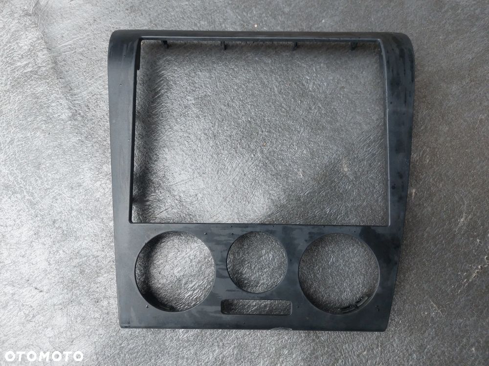 RAMKA RADIA SKODA OCTAVIA I SLASK WYSYLKA - 1