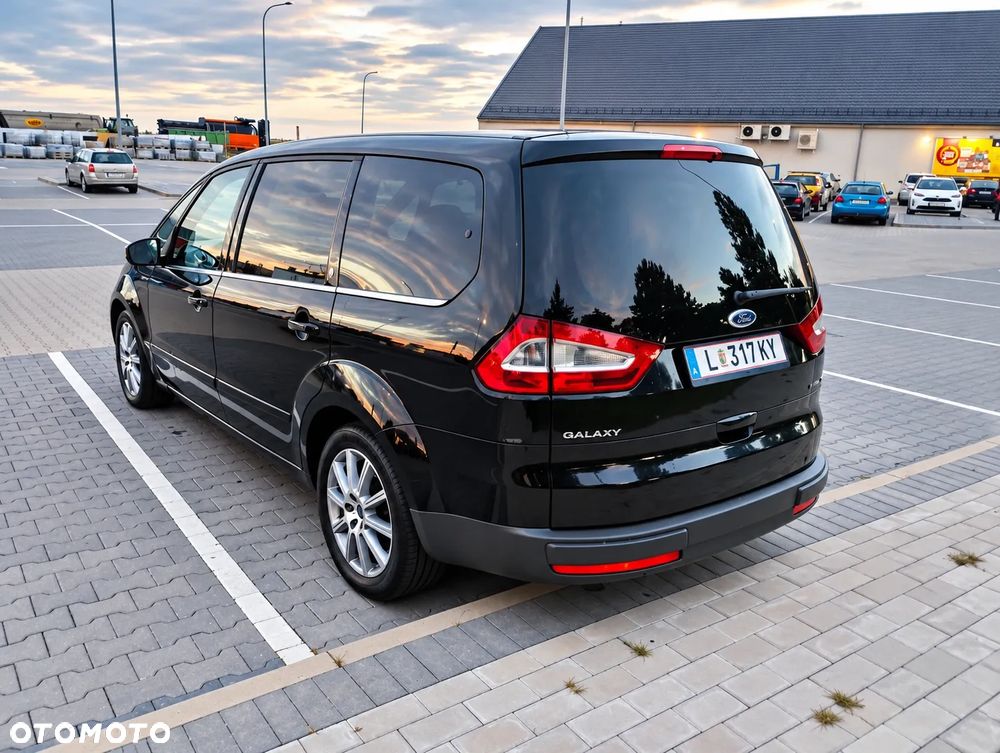 Ford Galaxy 2.0 TDCi Ghia - 8