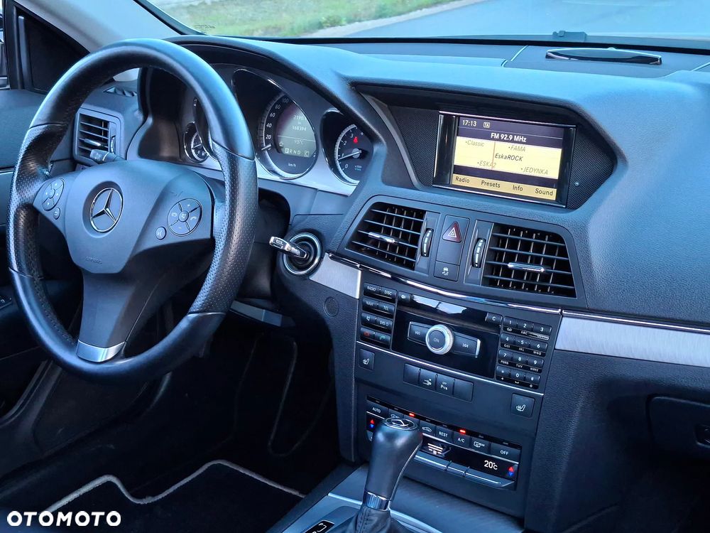 Mercedes-Benz Klasa E 350 CGI BlueEff - 33