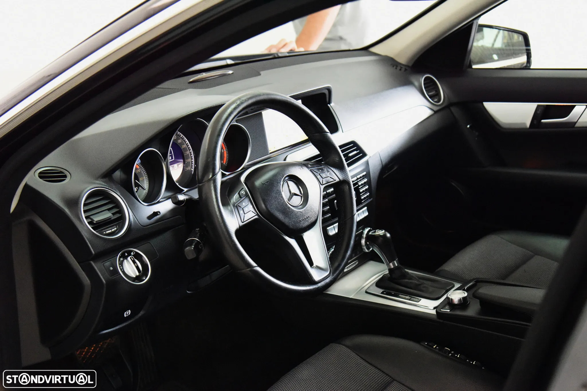 Mercedes-Benz C 220 CDi Avantgarde BlueEfficiency Aut. - 9