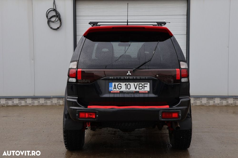 Mitsubishi Pajero - 3