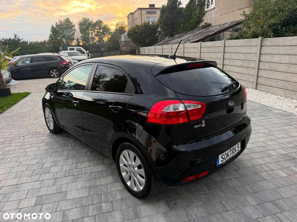 Kia Rio - 2