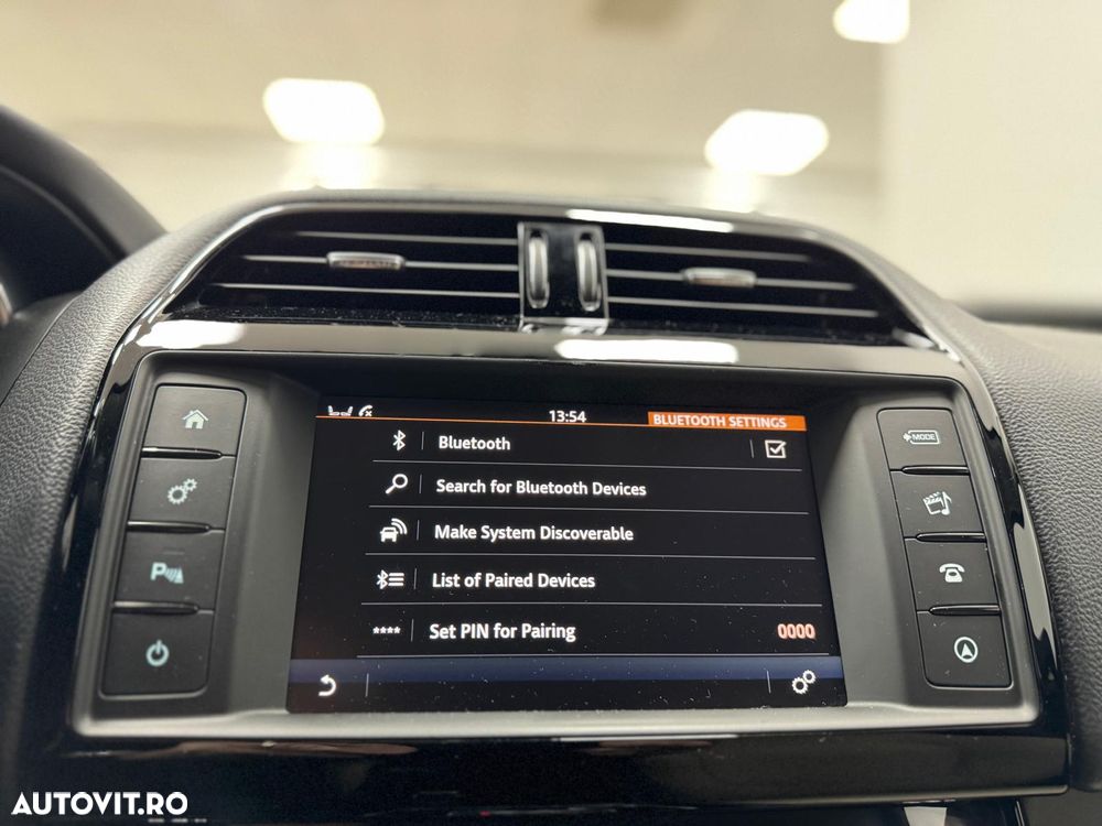 Jaguar XE 20d Aut. Portfolio - 27