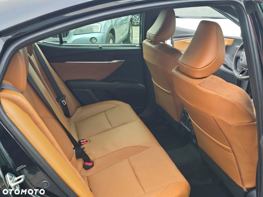 Toyota Camry 2.5 Hybrid Dynamic Force Executive e-CVT - 27