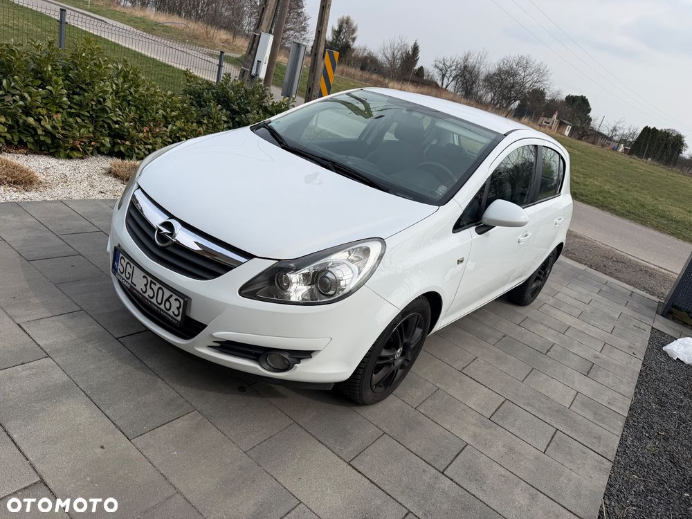 Opel Corsa 1.4 16V Cosmo - 1