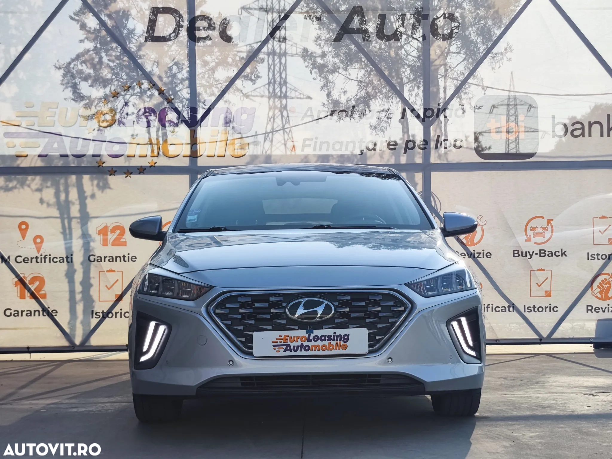 Hyundai IONIQ - 3