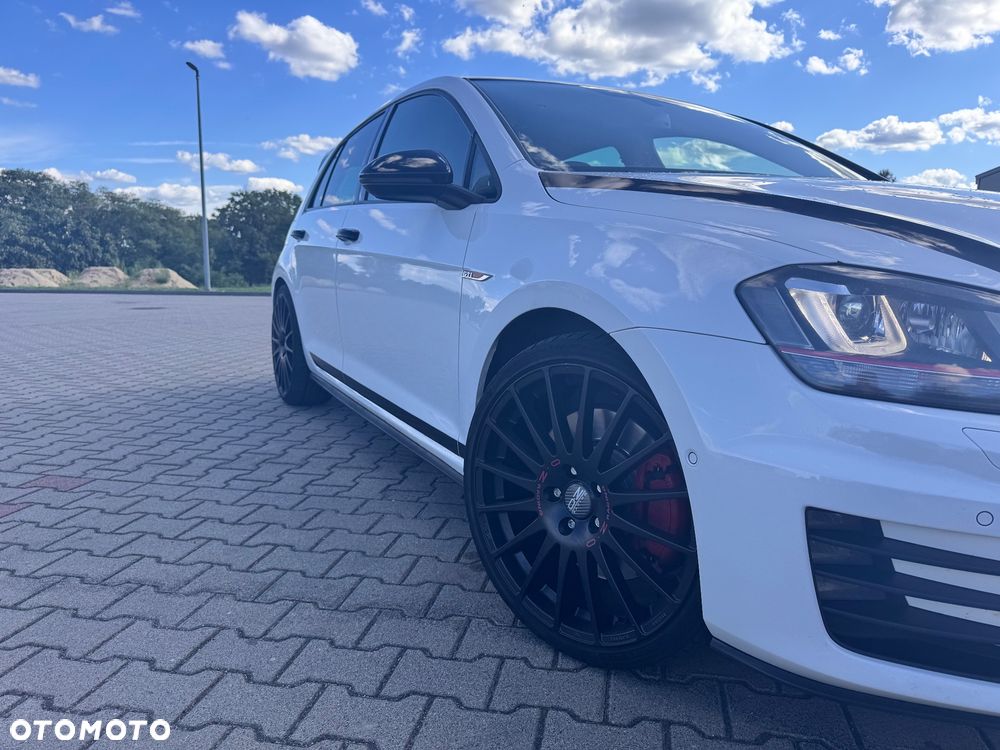 Volkswagen Golf GTI Performance BlueMotion Technology DSG - 15