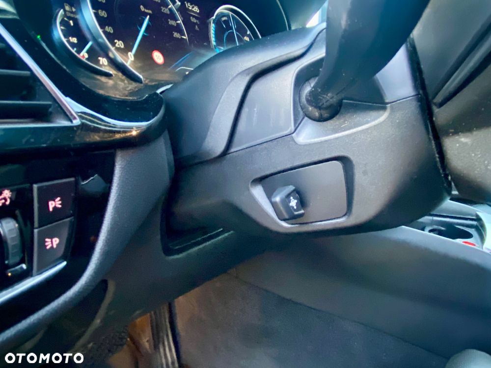 BMW Seria 5 525d - 19