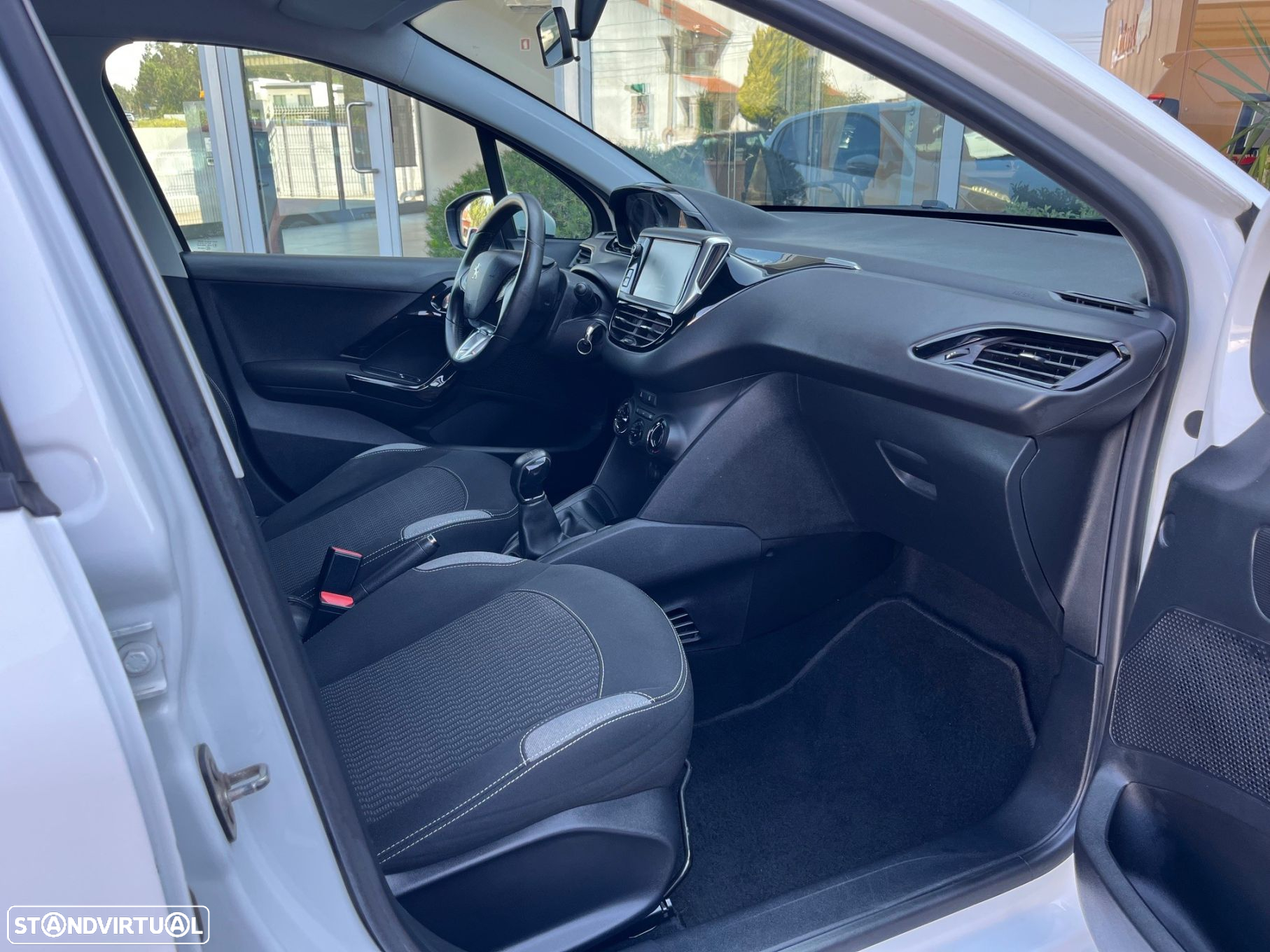 Peugeot 208 1.2 PureTech Active - 22