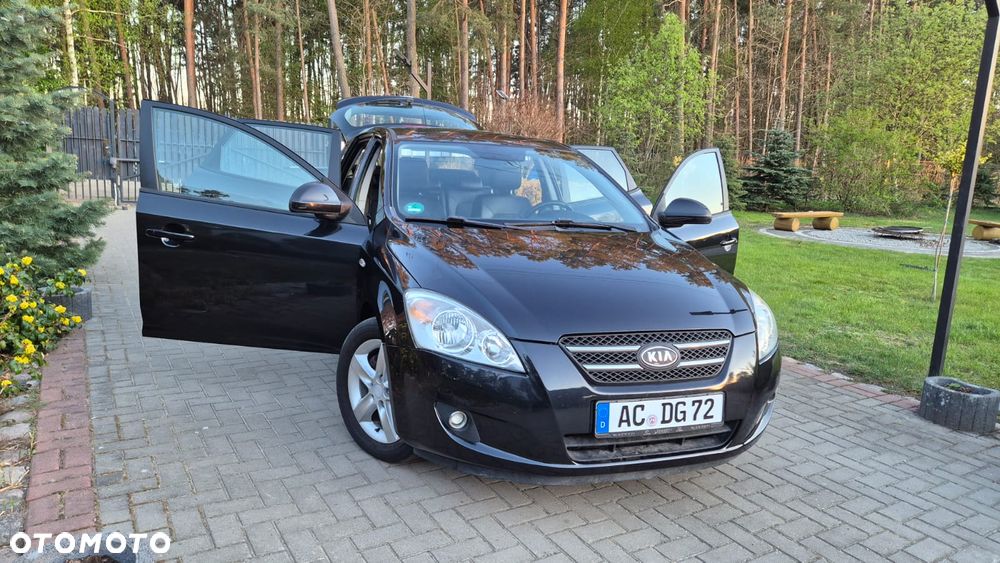 Kia Ceed 2.0 CVVT Spirit - 1