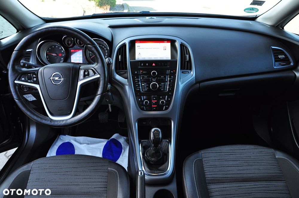 Opel Astra 1.4 Turbo Cosmo - 30