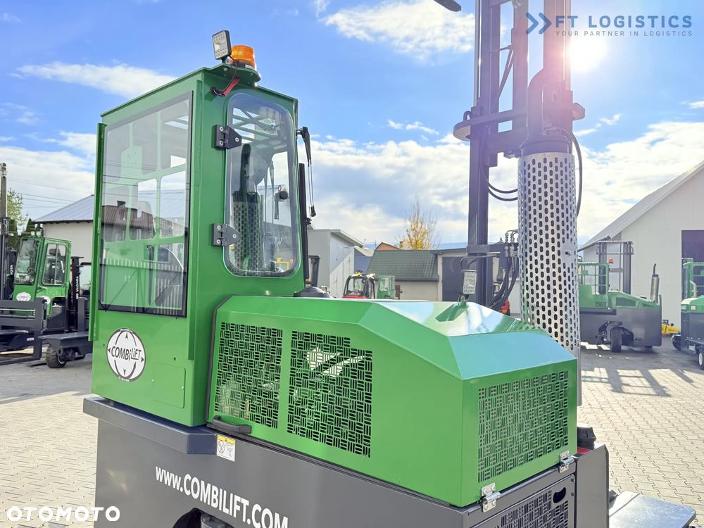 Combilift WÓZEK CZTEROKIERUNKOWY - WIELOKIERUNKOWY / C3000 / DIESEL / DUPLEX 4200MM / WOLNY SKOK / SZEROKI POZYCJONER WIDEŁ / PEŁNA KABINA / STAN IDEALNY / Szeroka oferta wózków czterokierunkowych i bocznych, dopasowanych do różnorodnych potrzeb i zastosowań - 40