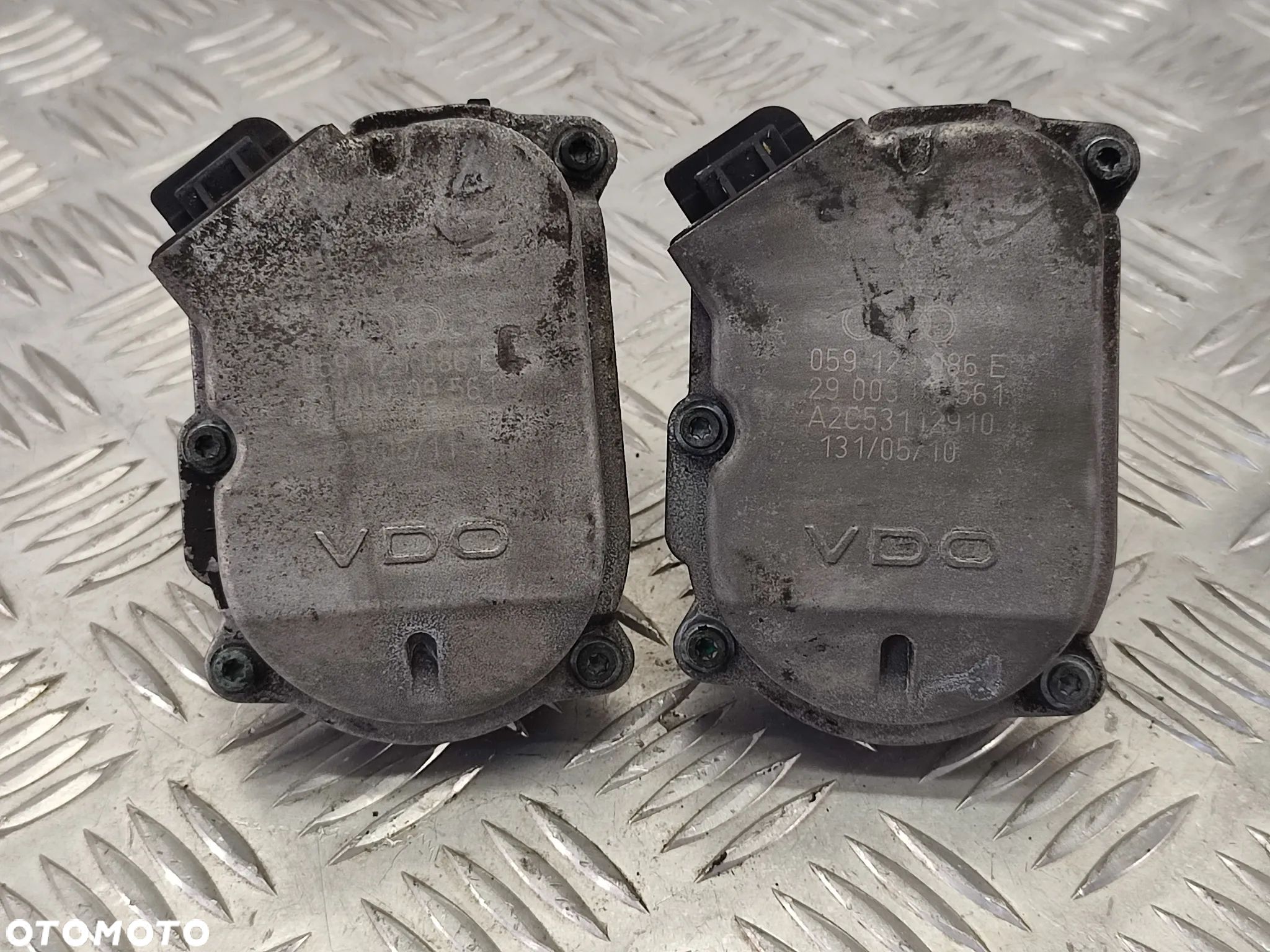 VW TOUAREG 7L 03-06R NASTAWNIK KLAP KOLEKTORA SSACEGO 3.0 BKS 059129086 E - 1