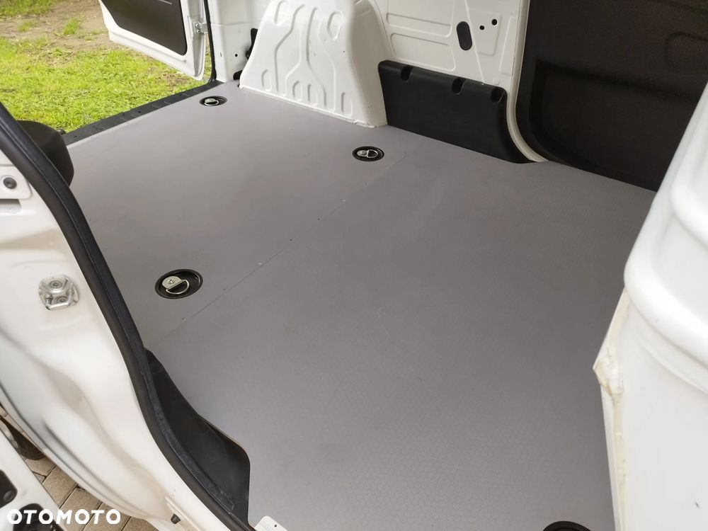 Fiat Doblo Maxi - 12