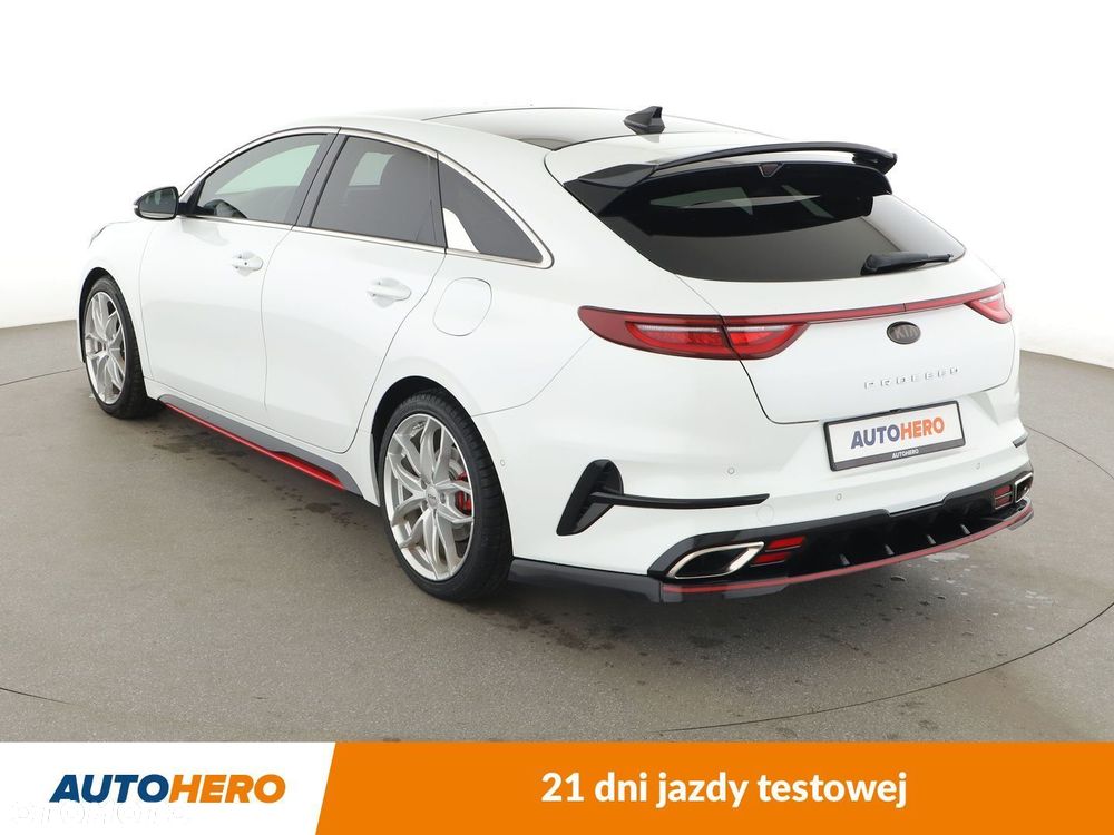 Kia ProCeed - 4