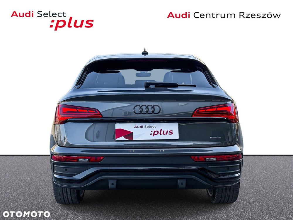 Audi Q5 Sportback - 9