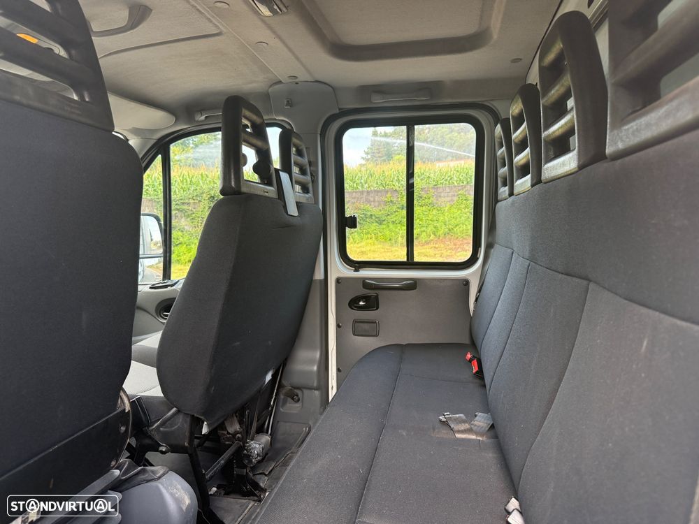Iveco DAILY 3.0   35C15  7 LUGARES - 5