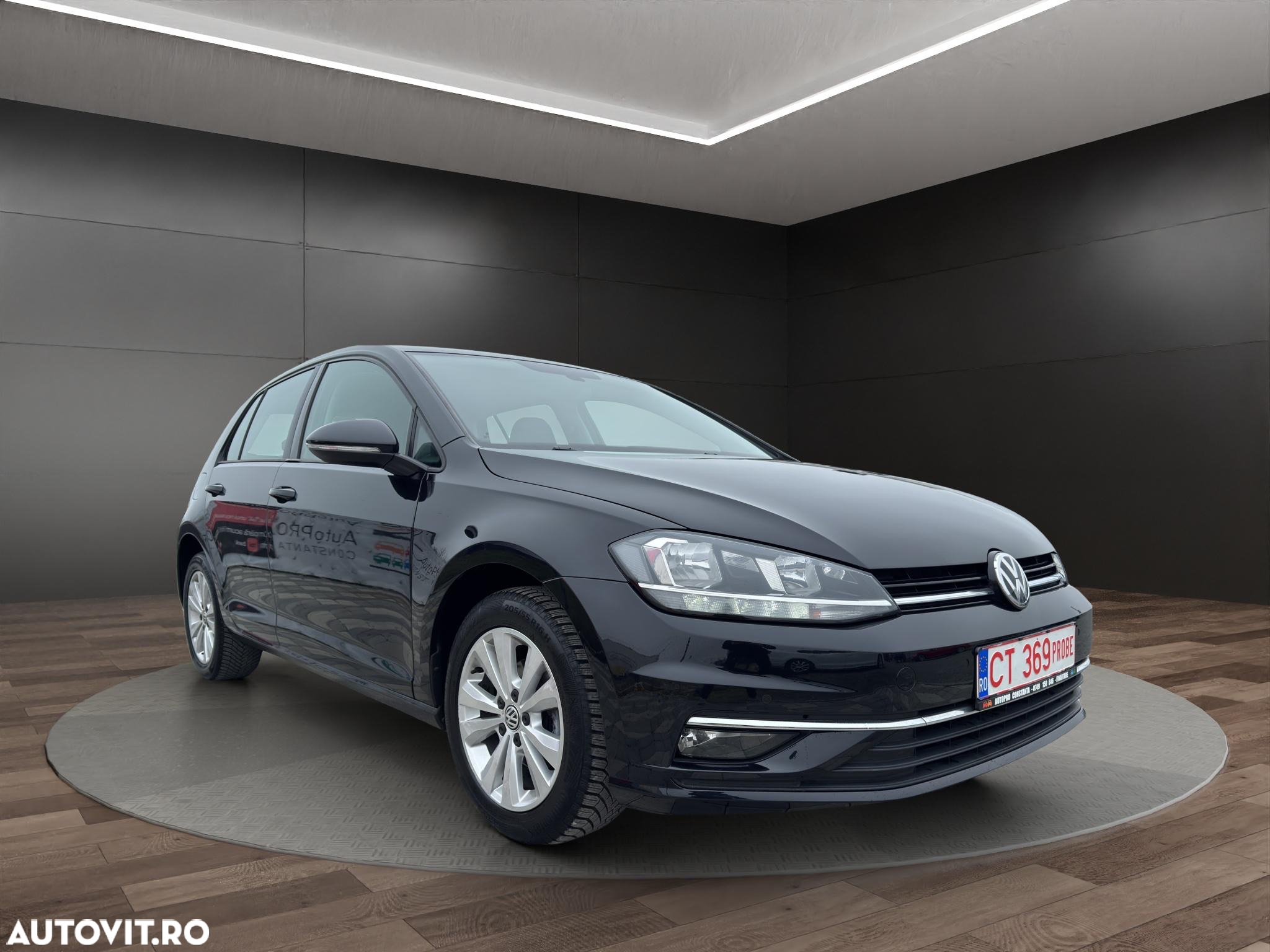 Volkswagen Golf 1.0 TSI (BlueMotion Technology) Comfortline - 2