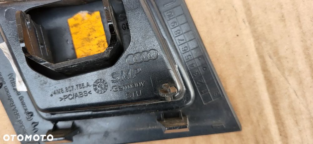 ZASLEPKA ZDERZAKA LEWY PRZOD AUDI Q8 4M8 - 4