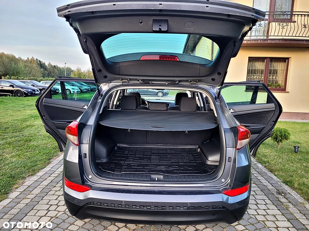 Hyundai Tucson blue 1.7 CRDi 2WD Style - 9