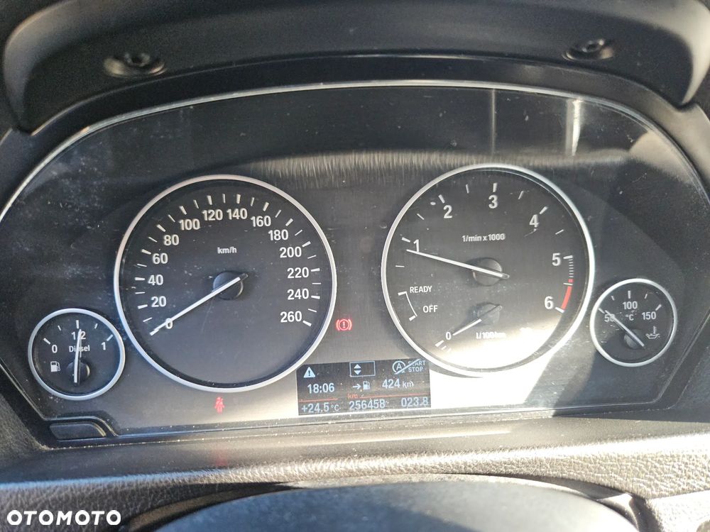BMW Seria 3 318d EU6 - 13