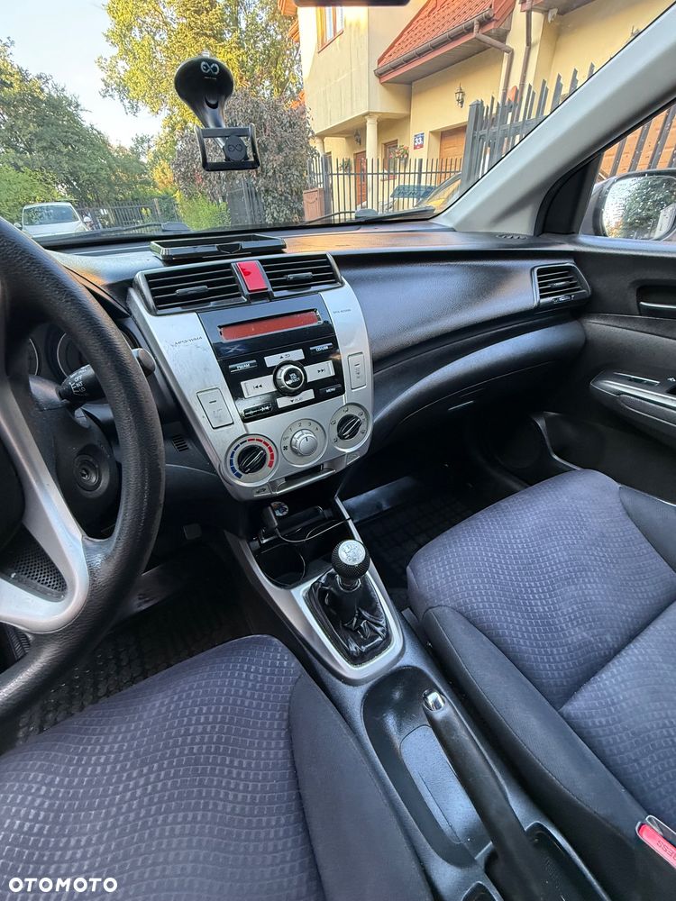 Honda City 1.4 Comfort - 9