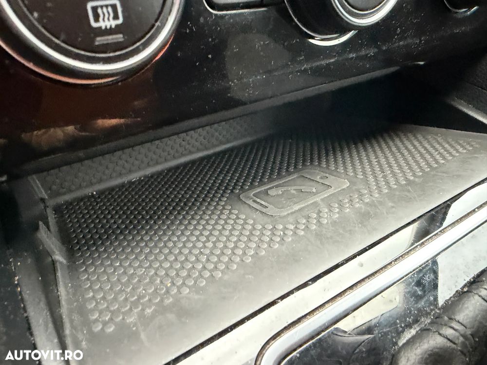 Volkswagen Passat - 13