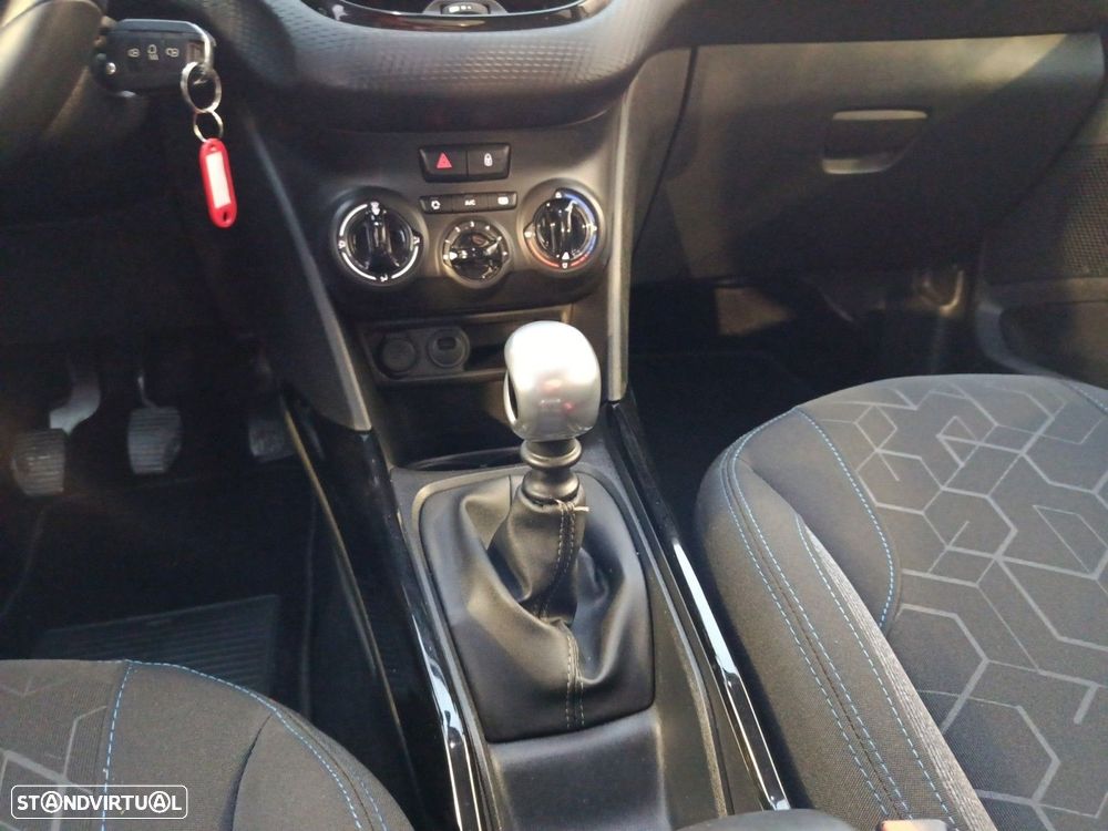 Peugeot 2008 1.2 PureTech Signature - 11