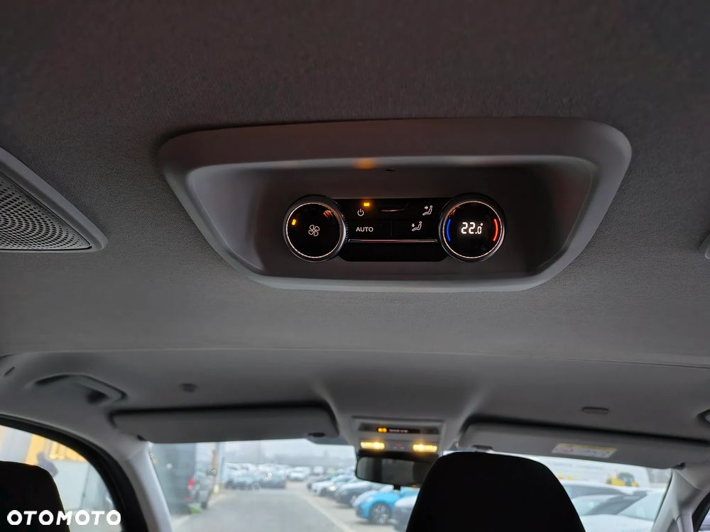 Volkswagen Caravelle 2.0 TDI L2 Comfortline - 16