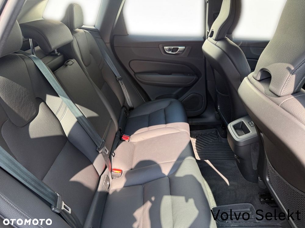 Volvo XC 60 - 30