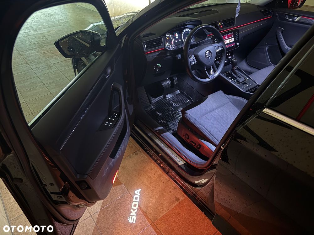 Skoda Superb 2.0 TDI Style DSG - 25