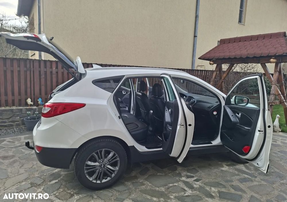 Hyundai ix35 2.0 CRDI 4WD Automatik Style - 4
