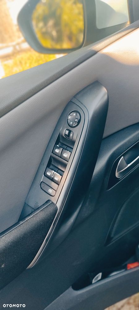 Citroën C4 Picasso 1.6 e-HDi Intensive - 17