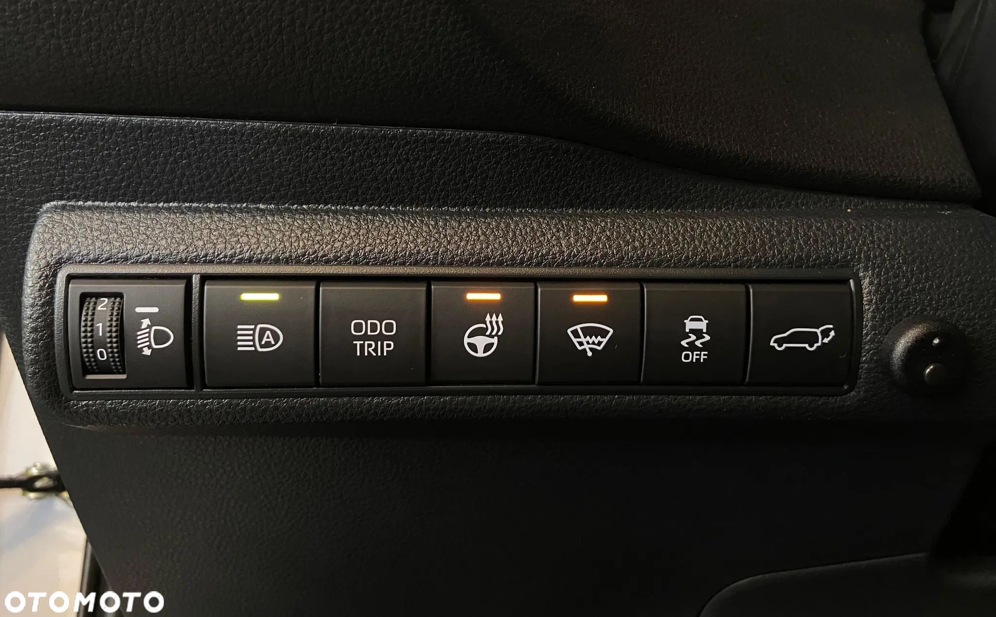 Toyota Corolla 2.0 Hybrid GR Sport Dynamic - 27
