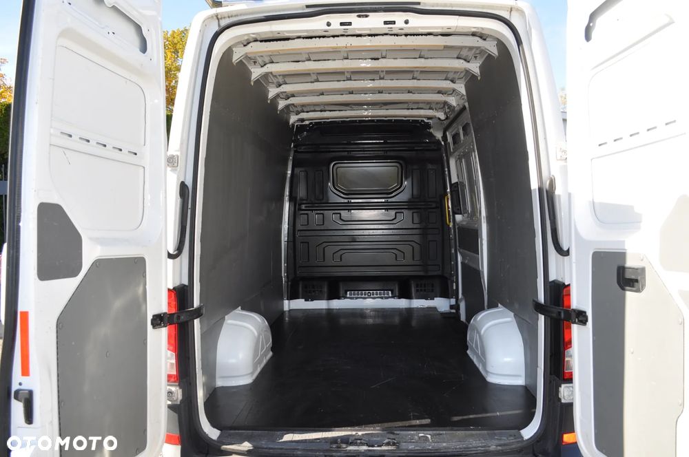 Volkswagen Crafter - 10