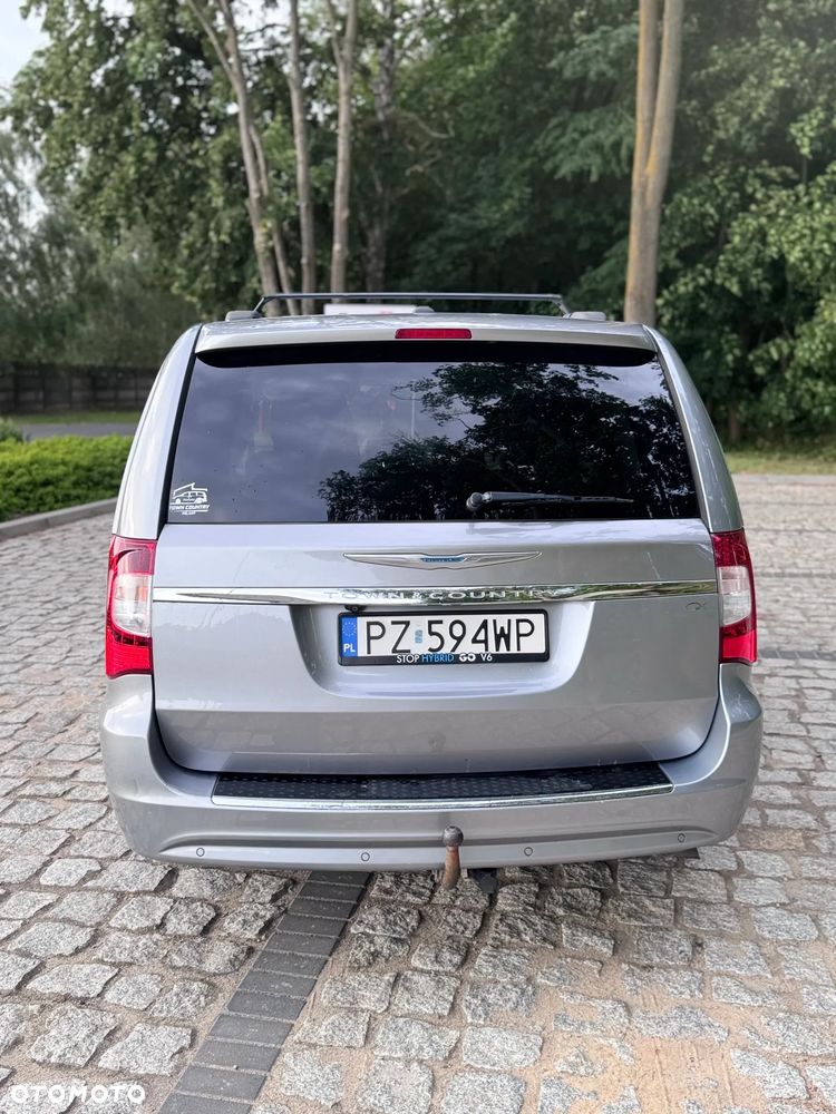 Chrysler Town & Country 3.6 Touring - 4
