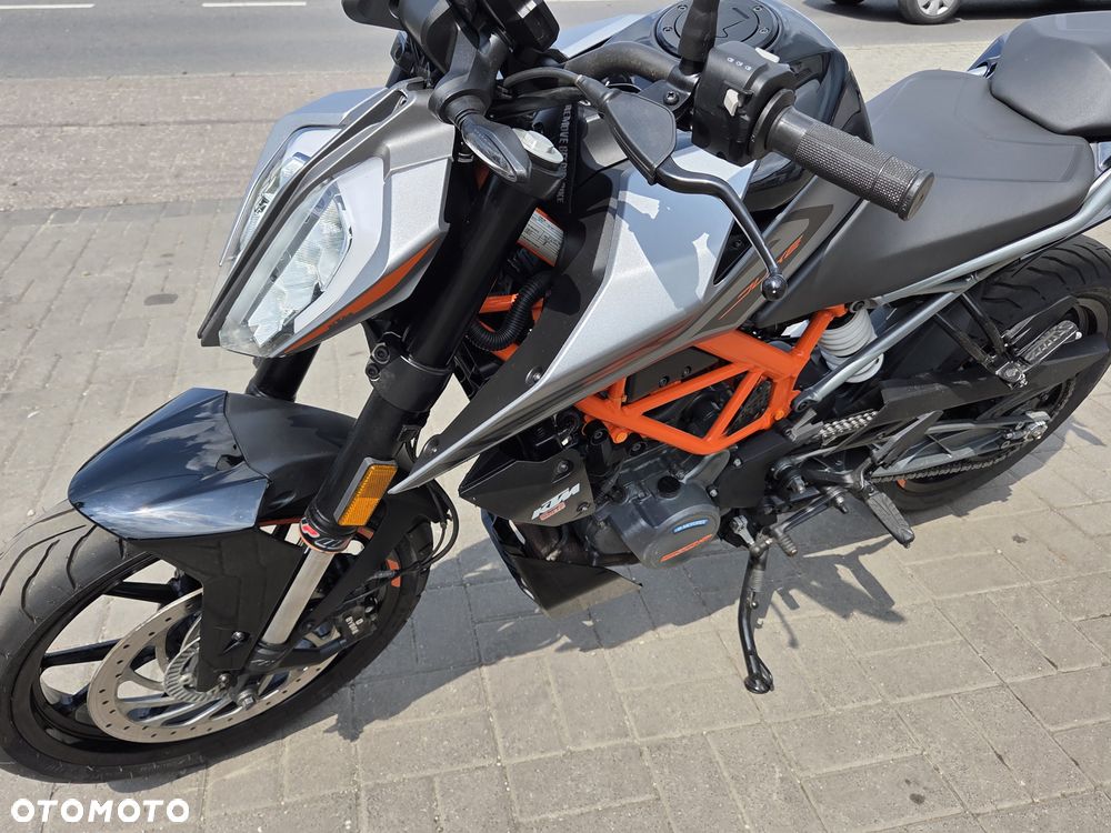 KTM Duke - 25