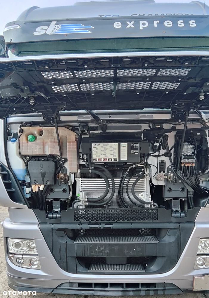 Iveco STRALIS HI-WAY 420 - 8