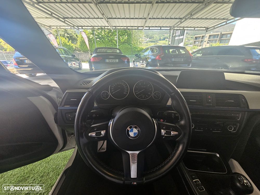 BMW 320 d Pack M - 16