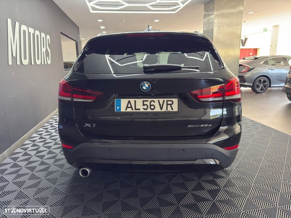 BMW X1 25 e xDrive Line Sport - 8