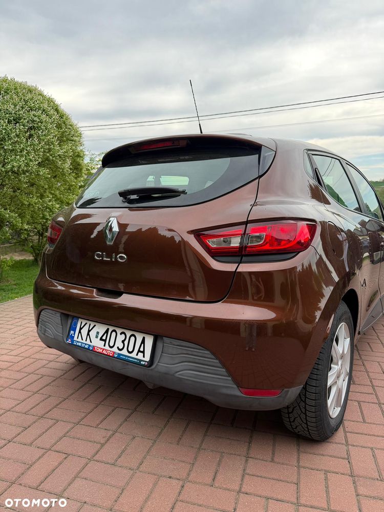 Renault Clio 1.2 16V Authentique - 4