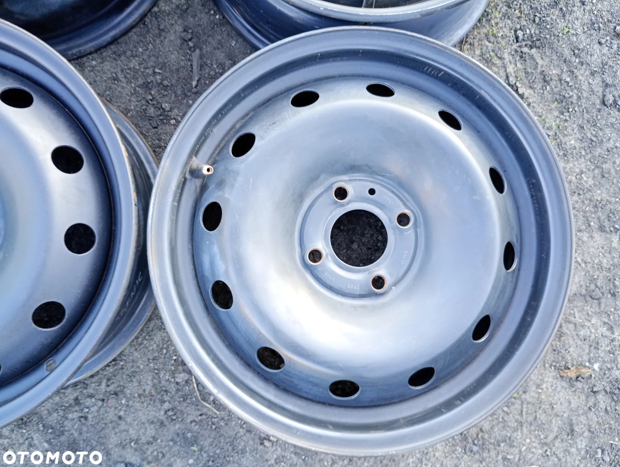 RENAULT Oryg.Felga 15cali  4x100 ET43 6Jx15H2 Super Stan - 10