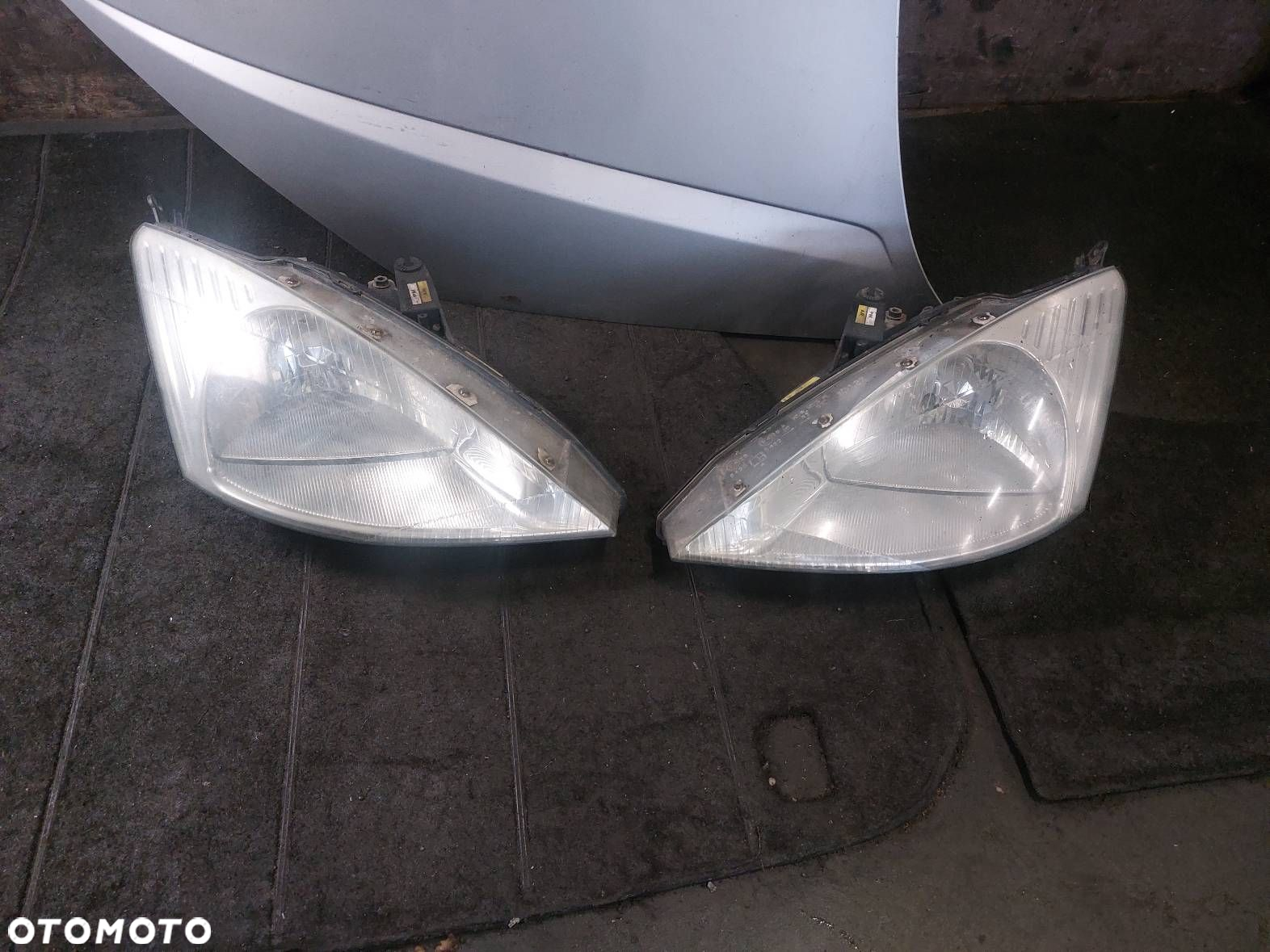 MASKA LAMPY GRILL KOMPLET FORD FOCUS MK1 - 3