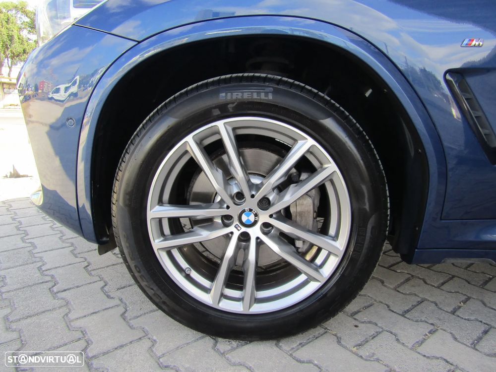 BMW X3 25 d xDrive Pack M - 4