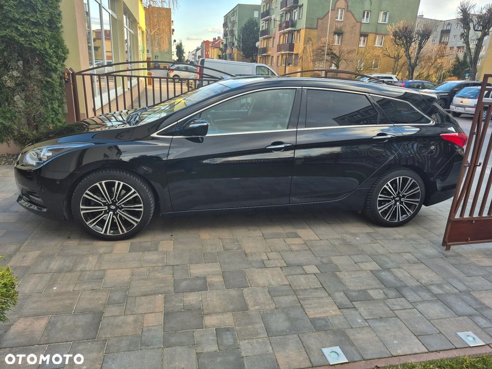 Hyundai i40 Kombi blue 1.7 CRDi DCT Premium - 5