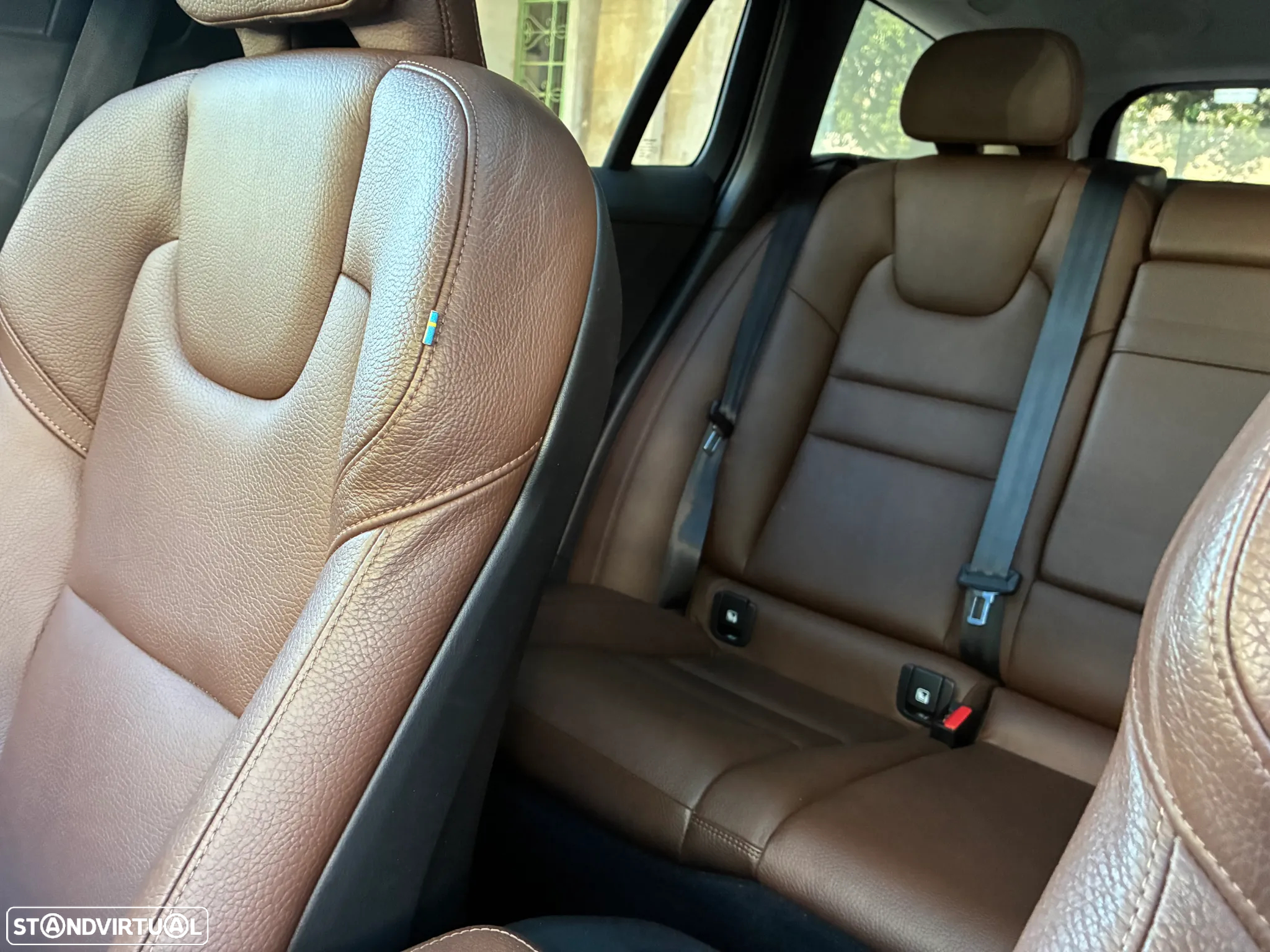 Volvo V60 2.0 D4 Inscription Geartronic - 22