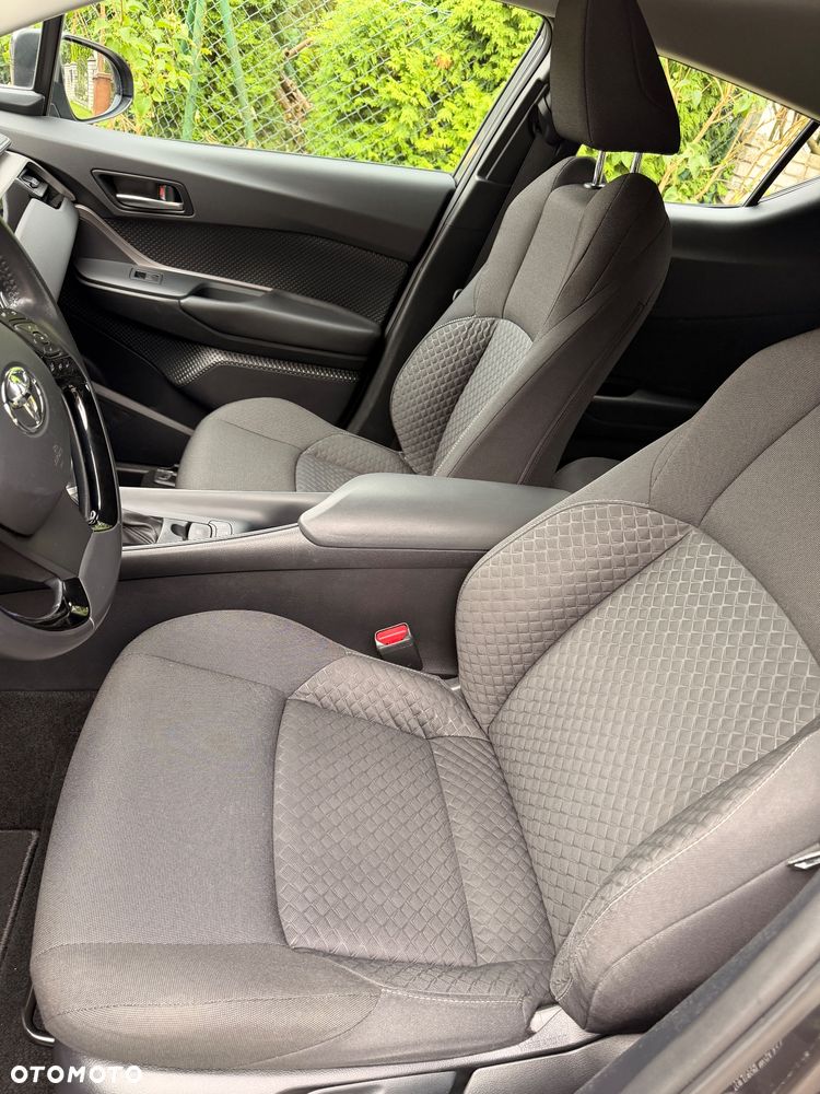 Toyota C-HR - 15